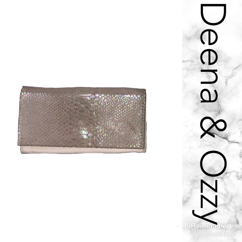 Deena & Ozzy clutch/wristlet.
